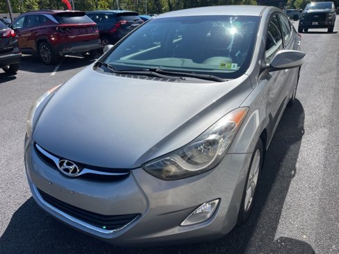 Used 2013 Hyundai Elantra GLS w/ Preferred Pkg image 13