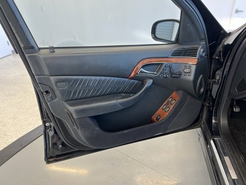 Used 2000 Mercedes-Benz S 430 image 16