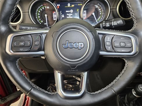 Used 2022 Jeep Wrangler Unlimited Sahara w/ Cold Weather Group image 20