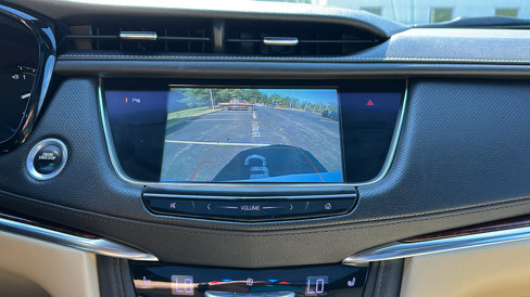 Used 2018 Cadillac XT5 Luxury w/ Driver Awareness Package image 20
