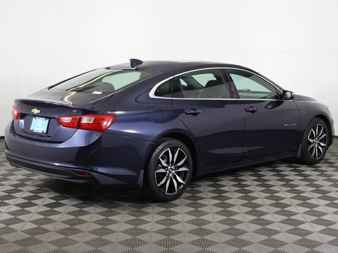 Used 2017 Chevrolet Malibu LT image 7