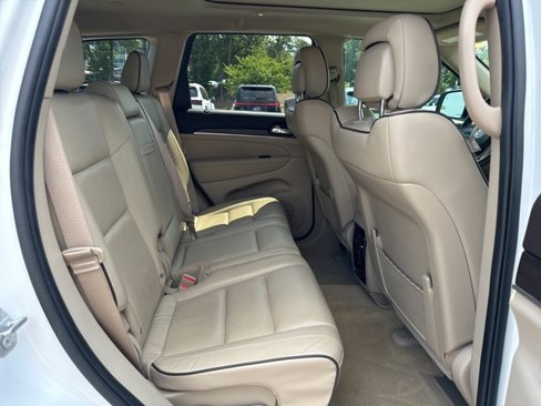 Used 2021 Jeep Grand Cherokee Overland image 14