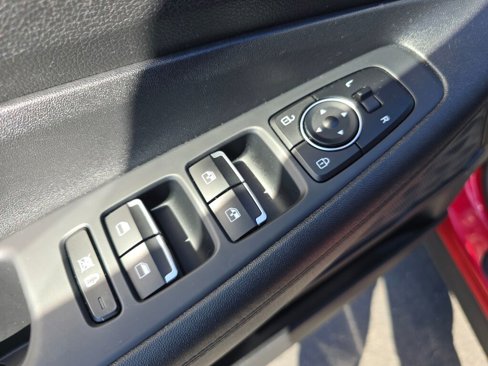 Used 2020 Hyundai Santa Fe SEL image 19