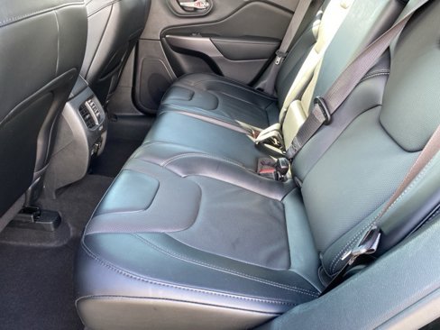 Used 2022 Jeep Cherokee Limited image 31