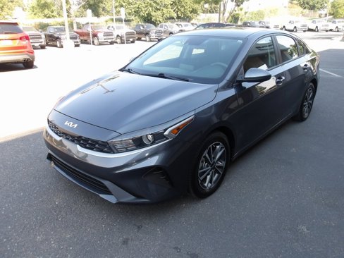Used 2023 Kia Forte LXS image 4
