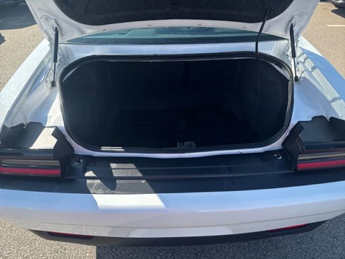 Used 2016 Dodge Challenger SXT Plus image 10