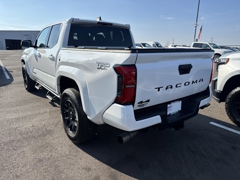 Used 2024 Toyota Tacoma 4x4 Double Cab image 3