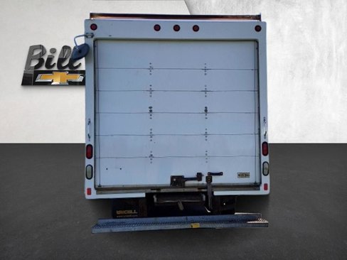 Used 2014 Chevrolet Express 3500 Extended w/ Smoker's Package image 9