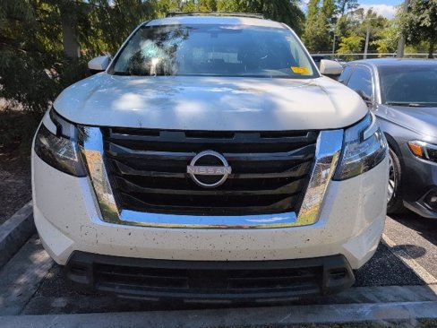 Used 2022 Nissan Pathfinder SV image 5