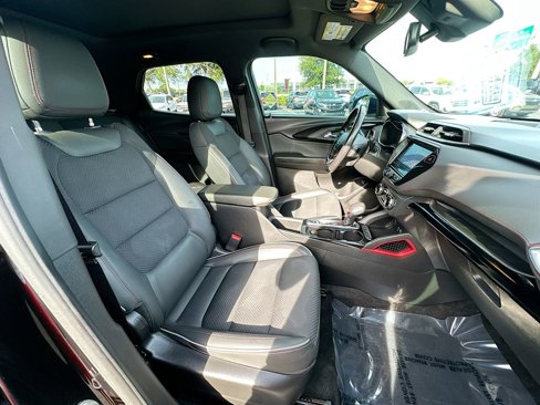 Used 2021 Chevrolet TrailBlazer RS w/ Sun and Liftgate Package image 26