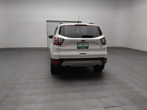 Used 2017 Ford Escape SE w/ Equipment Group 201A image 6