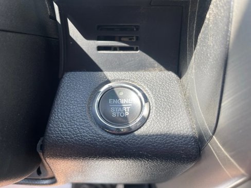 Used 2016 Ford F150 Lariat image 26