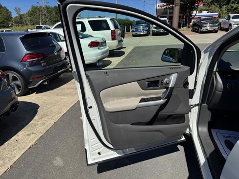 Used 2012 Ford Edge SE image 5