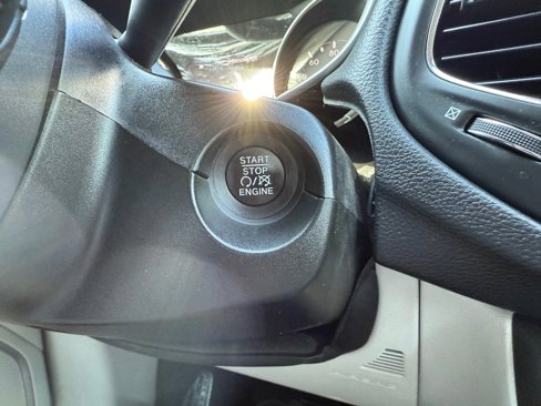Used 2019 Jeep Compass Latitude w/ Popular Equipment Group image 32