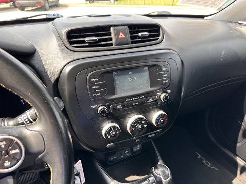 Used 2016 Kia Soul + w/ Designer's Package image 17