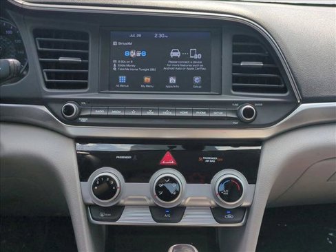 Used 2019 Hyundai Elantra SEL image 14