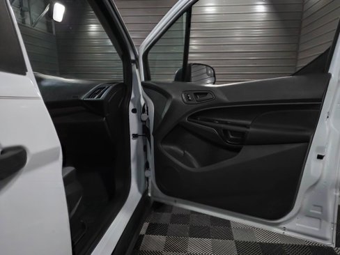 Used 2018 Ford Transit Connect XL image 34