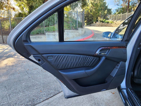 Used 2005 Mercedes-Benz S 500 image 38