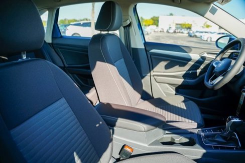 New 2025 Volkswagen Jetta S image 31