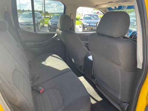 Used 2006 Nissan Xterra X image 10