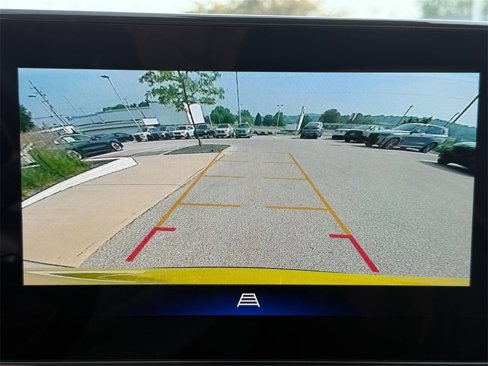 Used 2024 Chevrolet Trax ACTIV w/ Sunroof Package image 19