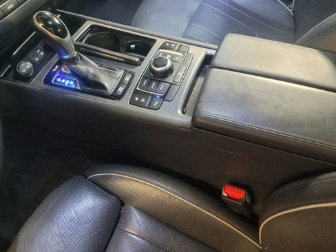 Used 2015 Hyundai Genesis 5.0 w/ Option Group 05 image 26