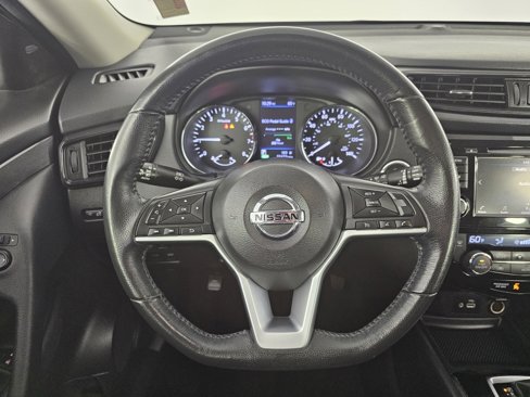 Used 2018 Nissan Rogue SV image 27