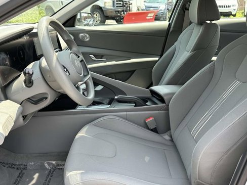 Used 2024 Hyundai Elantra SEL image 15
