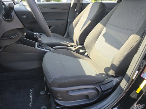 Used 2019 Hyundai Accent SE image 25
