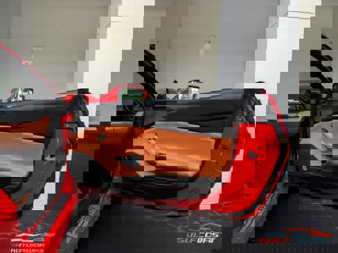 Used 2019 Ferrari 488 Spider image 36