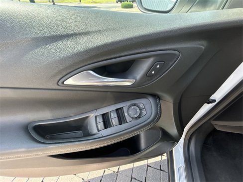 Used 2021 Buick Encore GX Preferred image 37