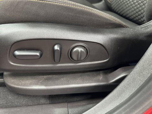 Used 2018 GMC Terrain SLE w/ Driver Convenience Package image 24