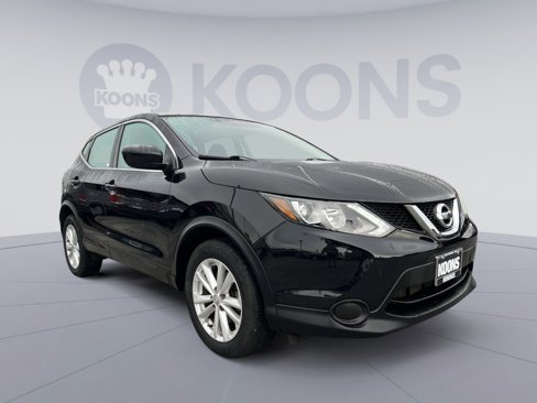 Used 2018 Nissan Rogue Sport S w/ S Appearance Package image 10