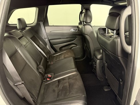 Used 2020 Jeep Grand Cherokee Altitude image 19