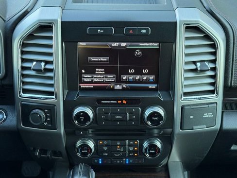 Used 2015 Ford F150 Platinum w/ Equipment Group 701A Luxury image 18
