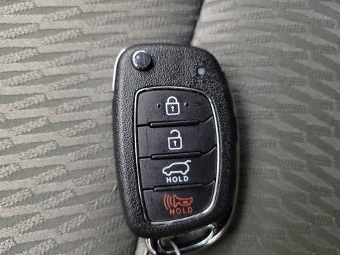 Used 2018 Hyundai Santa Fe Sport image 32