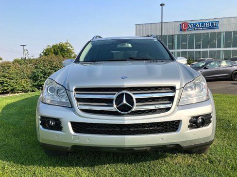 Used 2009 Mercedes-Benz GL 450 4MATIC image 3