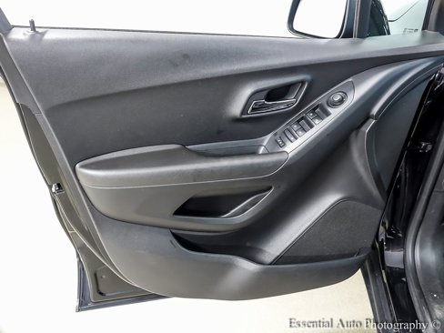 Certified 2020 Chevrolet Trax LS w/ Tint and Cruise Package image 16