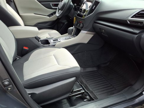 Certified 2022 Subaru Forester image 5