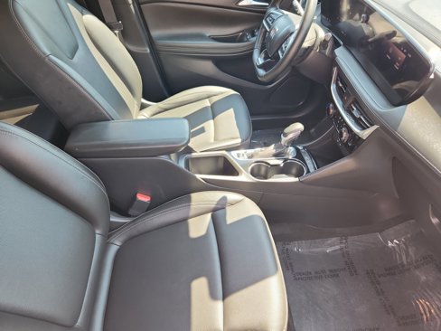 Used 2024 Buick Encore GX Sport Touring image 29