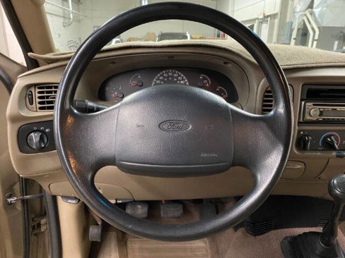 Used 2001 Ford F150 XLT image 19