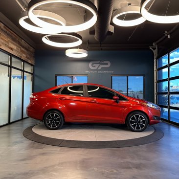 Used 2019 Ford Fiesta SE w/ Equipment Group 201A image 2