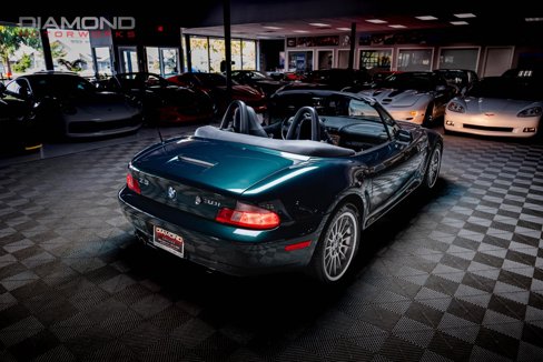 Used 2002 BMW Z3 3.0i image 3