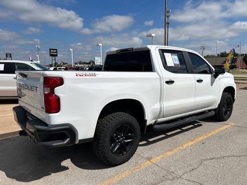 Used 2021 Chevrolet Silverado 1500 LT Trail Boss w/ LPO, Dark Essentials Package image 4