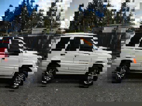 Used 1997 Jeep Grand Cherokee Limited image 6