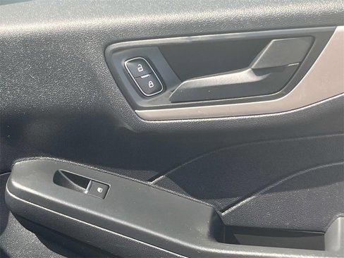 Used 2022 Ford Escape SE image 20