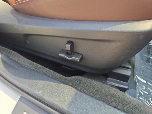 Used 2013 Subaru Outback 2.5i Limited w/ Special Appearance Pkg image 30