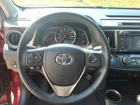 Used 2015 Toyota RAV4 Limited image 16