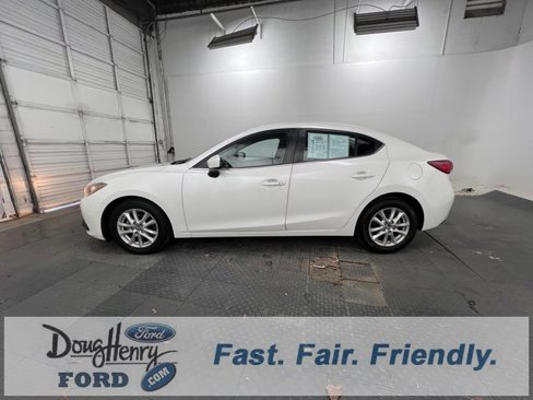 Used 2016 MAZDA MAZDA3 i Touring image 4