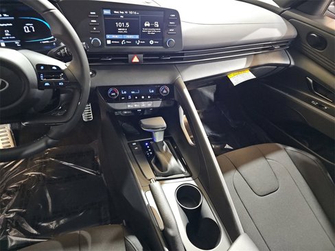 New 2025 Hyundai Elantra Sport image 19